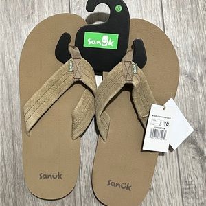 Sanuk men’s size 10 Flip Flops